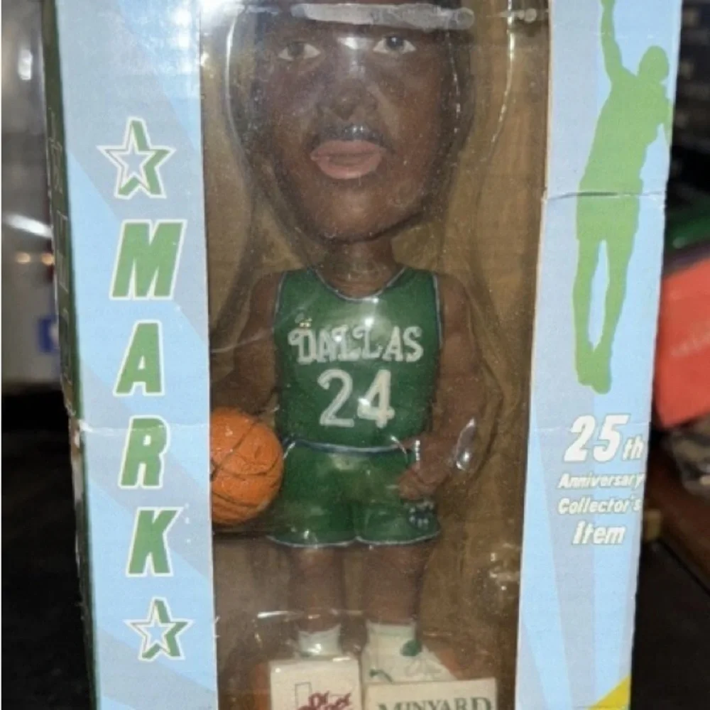 Mavs Legends bobble head